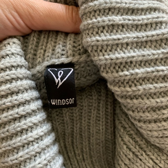 Windsor sweater - Picture 2 of 3
